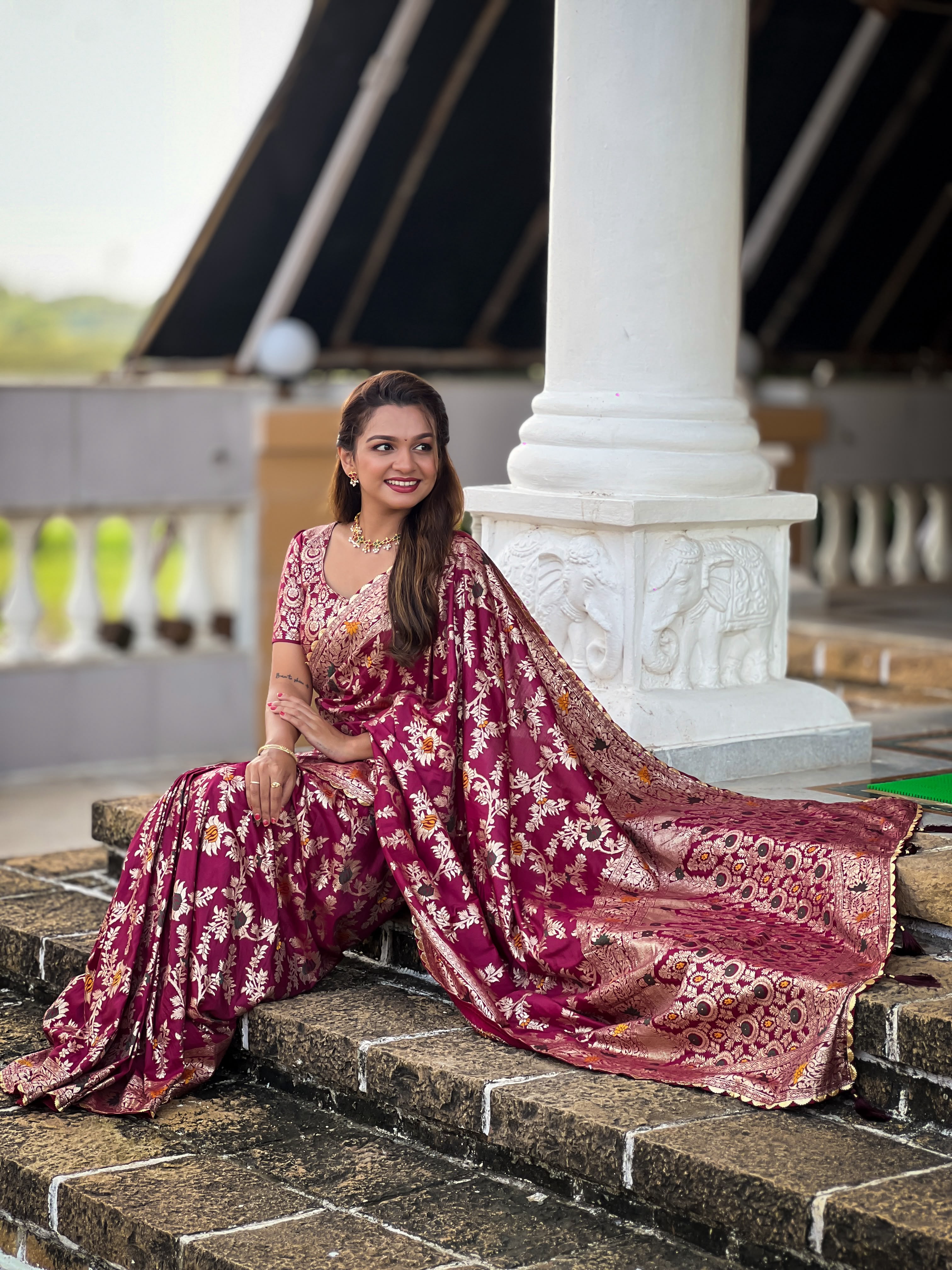 Viscose Dola Silk Saree – Meenakari Jaal Work & Zari Blouse